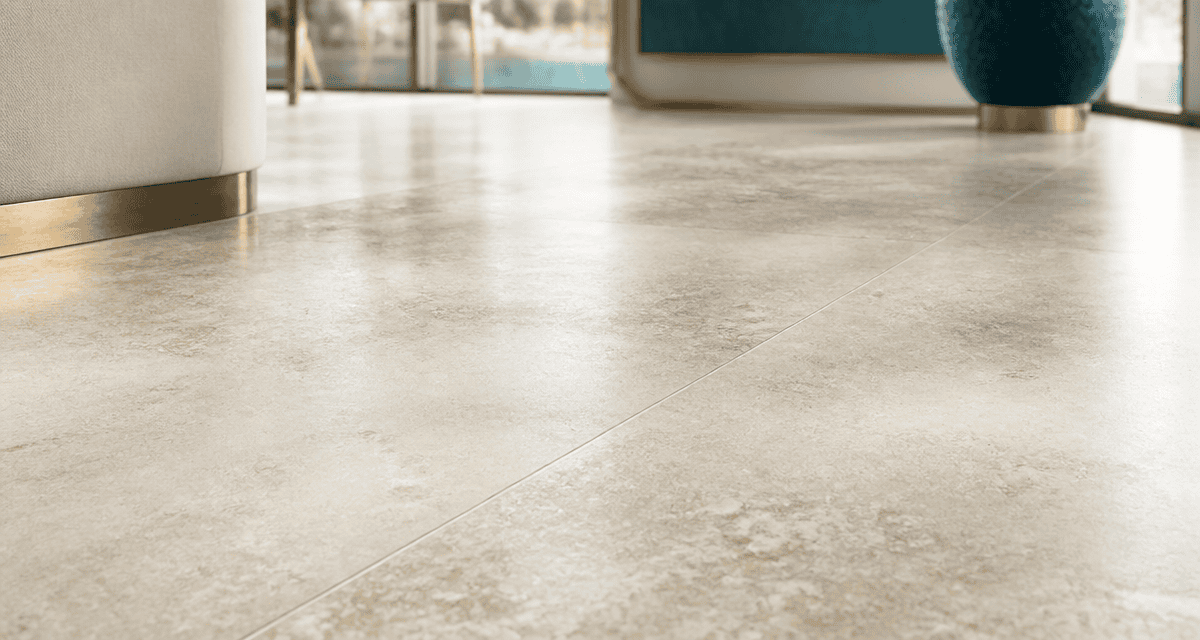 joint de dilatation carrelage invisible sur sol moderne