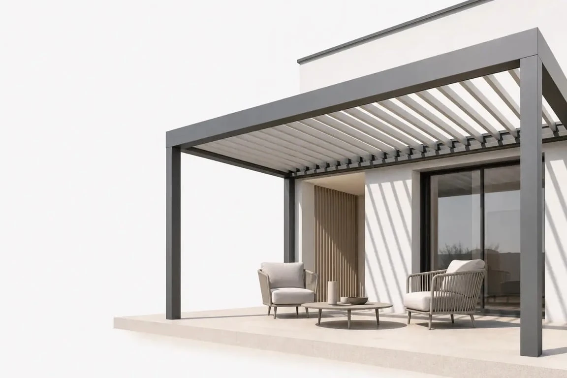 Terrasse couverte maison moderne avec pergola adossée et mobilier extérieur